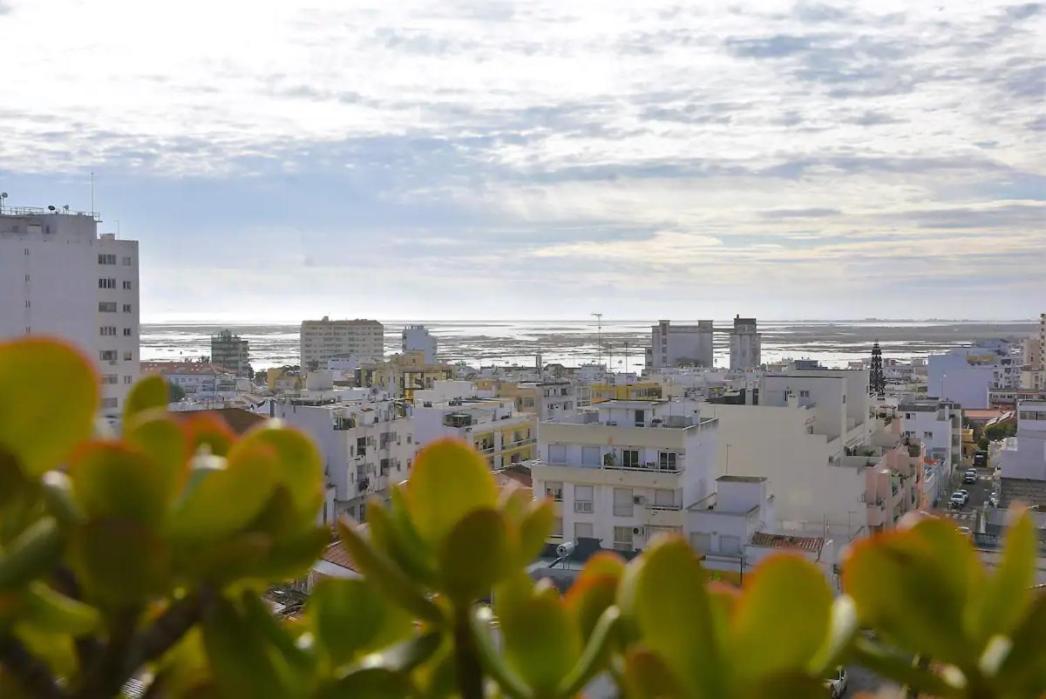 Blife Chelsya Private Rooms Faro Exterior photo