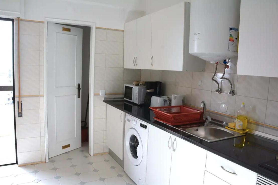Blife Chelsya Private Rooms Faro Exterior photo