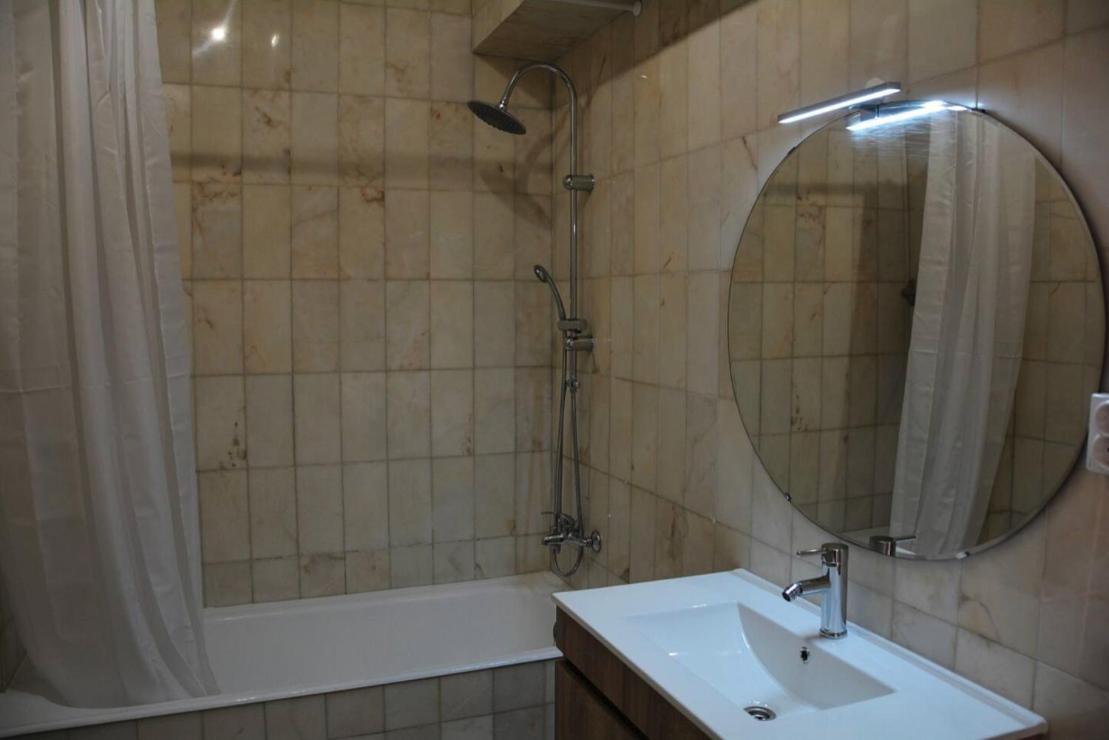 Blife Chelsya Private Rooms Faro Exterior photo