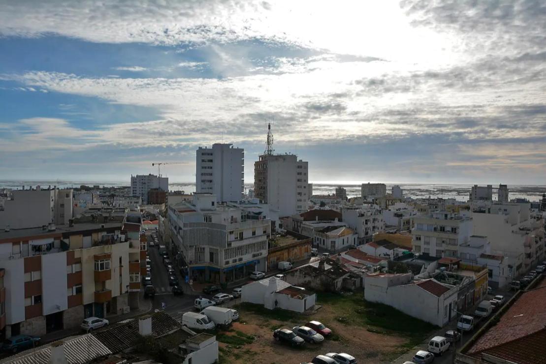 Blife Chelsya Private Rooms Faro Exterior photo