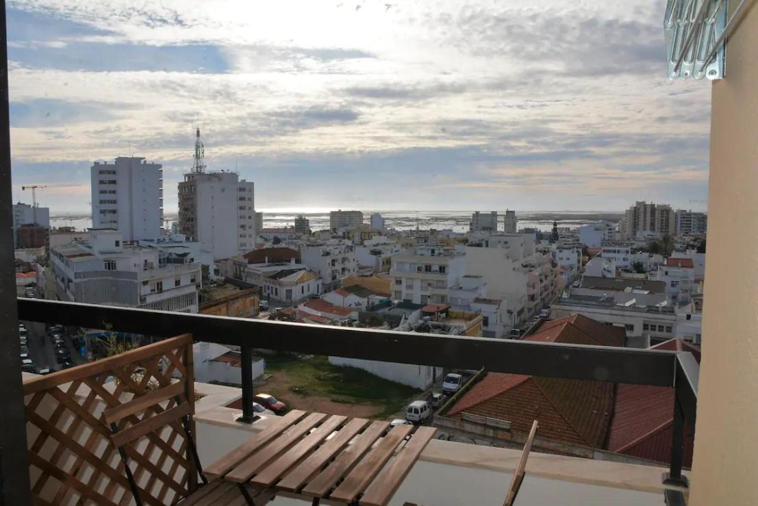 Blife Chelsya Private Rooms Faro Exterior photo