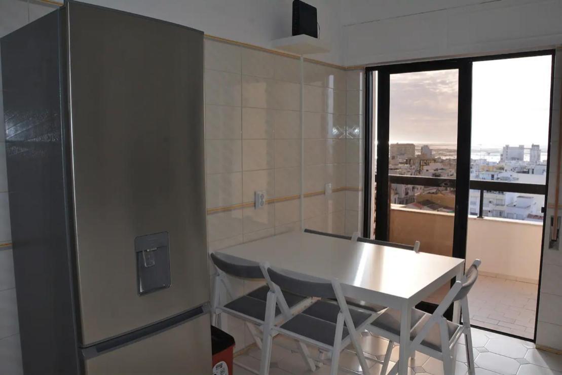 Blife Chelsya Private Rooms Faro Exterior photo