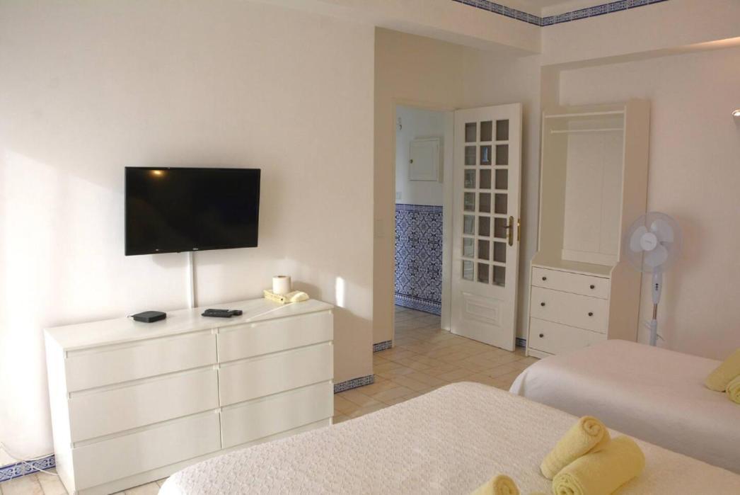 Blife Chelsya Private Rooms Faro Exterior photo