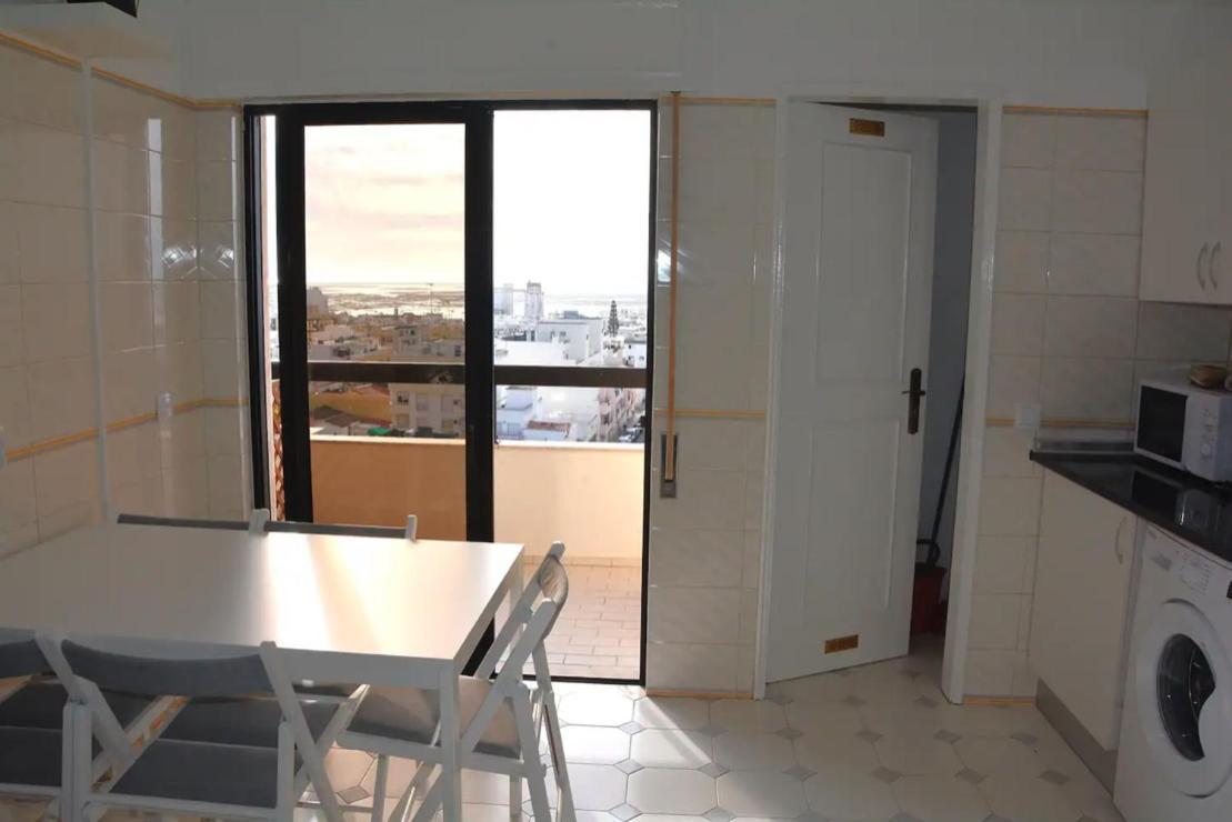 Blife Chelsya Private Rooms Faro Exterior photo