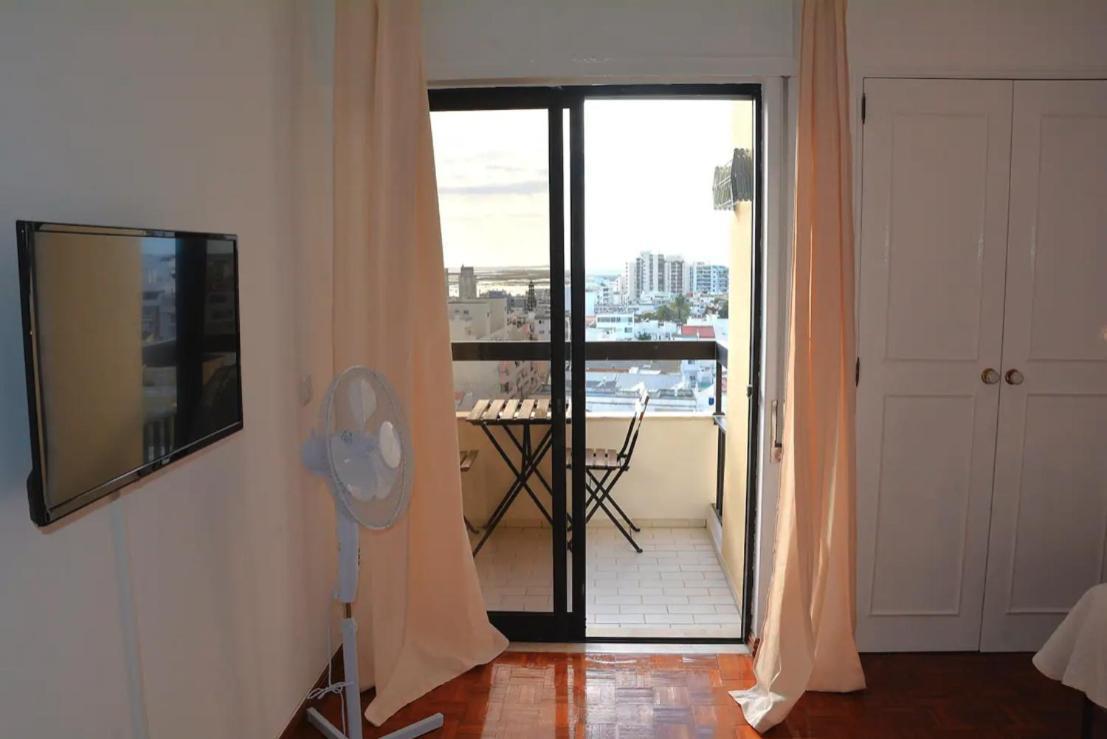 Blife Chelsya Private Rooms Faro Exterior photo